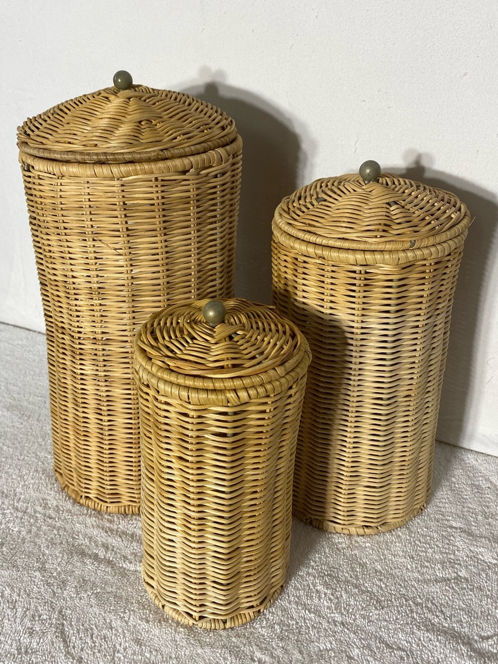 Vintage Boho Wicker Nesting Canister Storage Baskets with Lids - 3 Piece Set